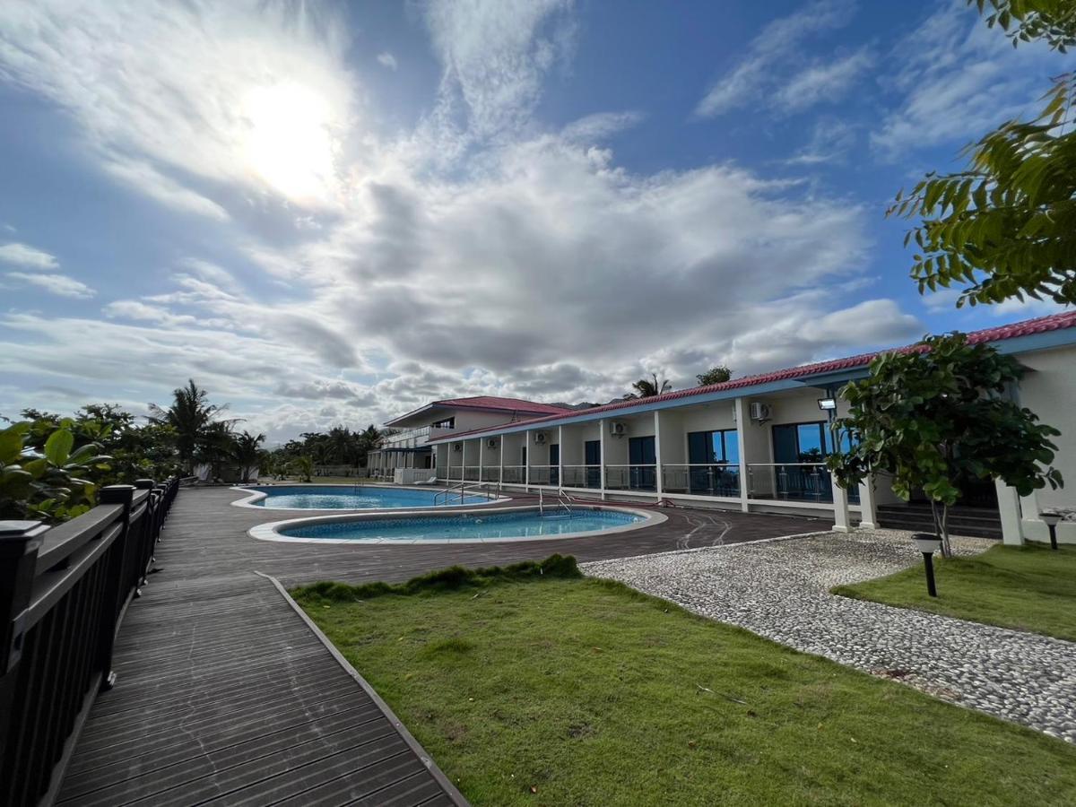 W Golf Resort Oslob Dış mekan fotoğraf