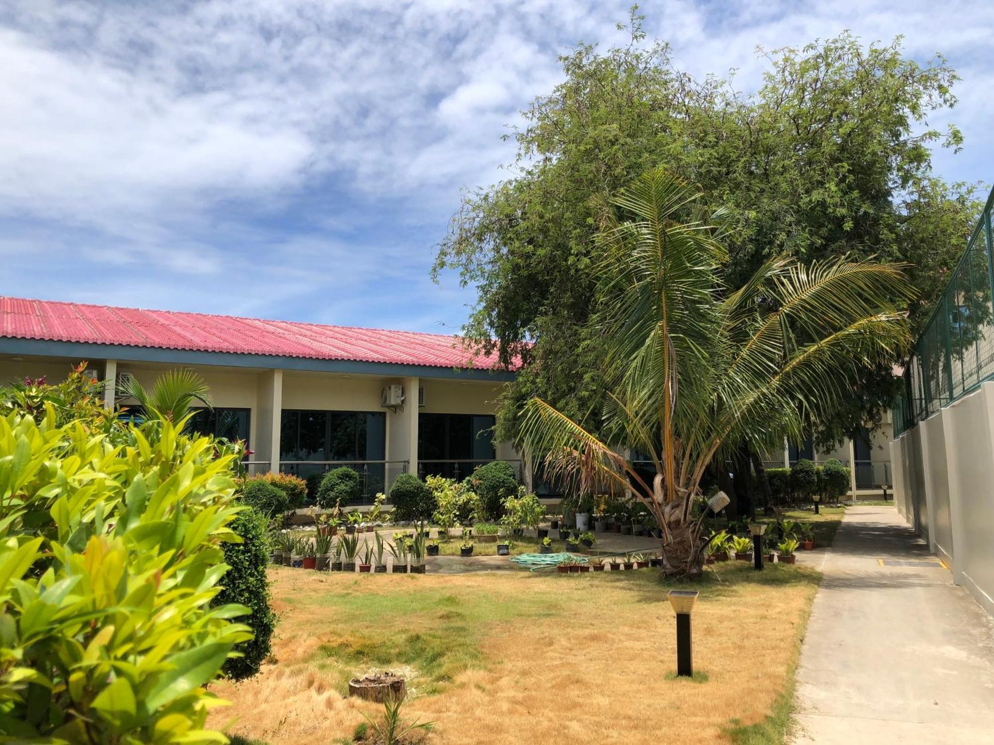 W Golf Resort Oslob Dış mekan fotoğraf